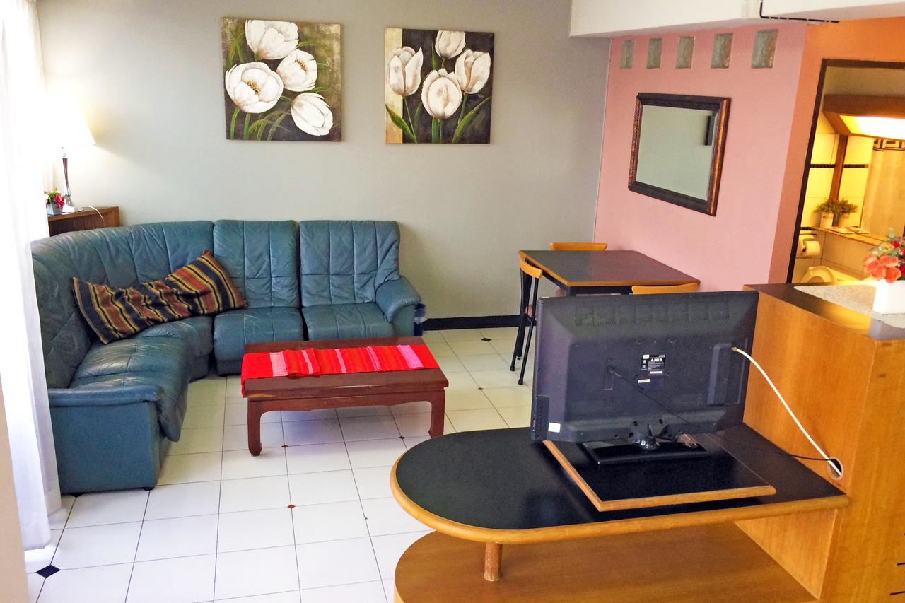 Hotel Moonlight House à Nakhon Ratchasima Extérieur photo